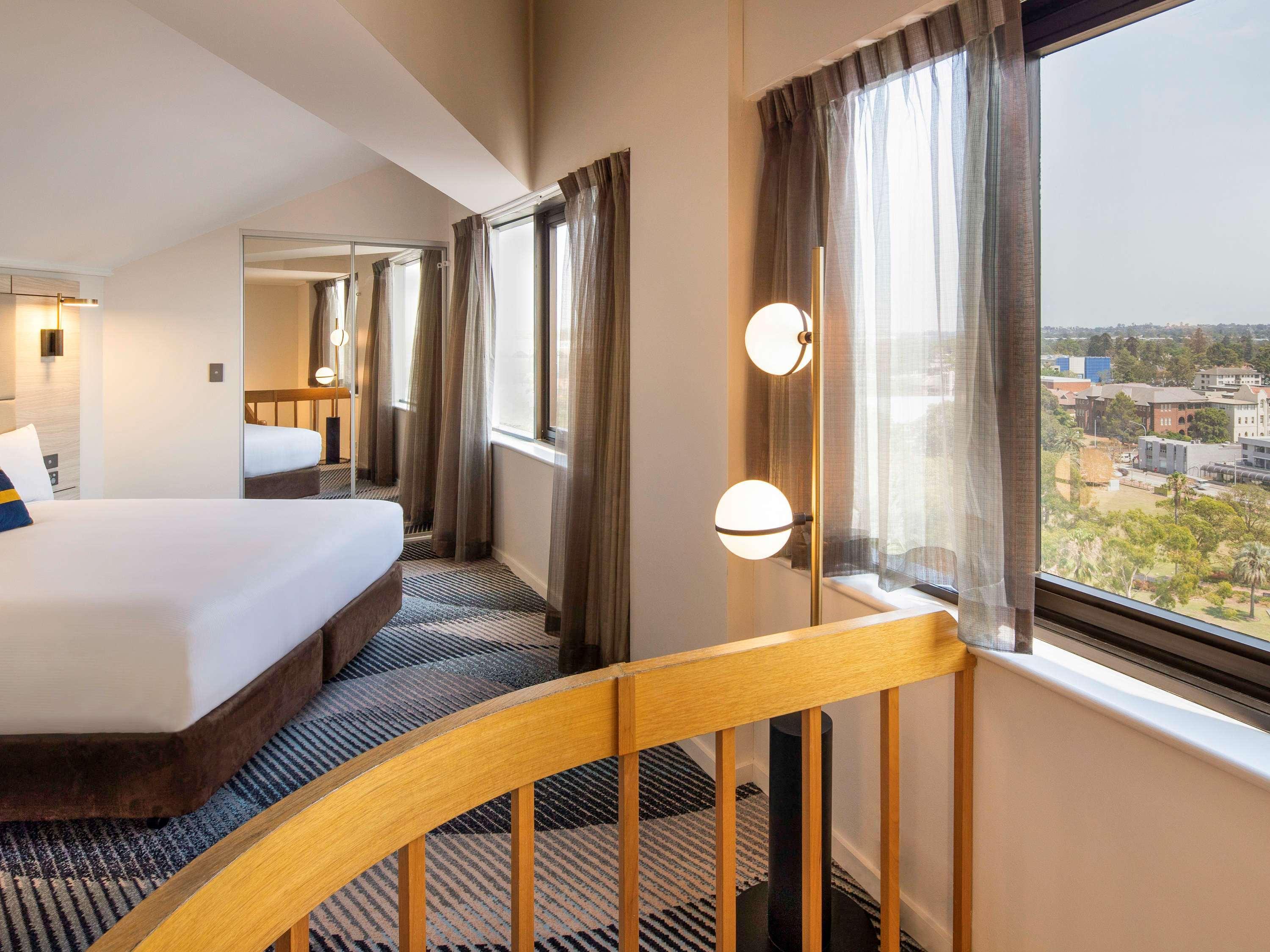 Novotel Sydney Parramatta Eksteriør billede