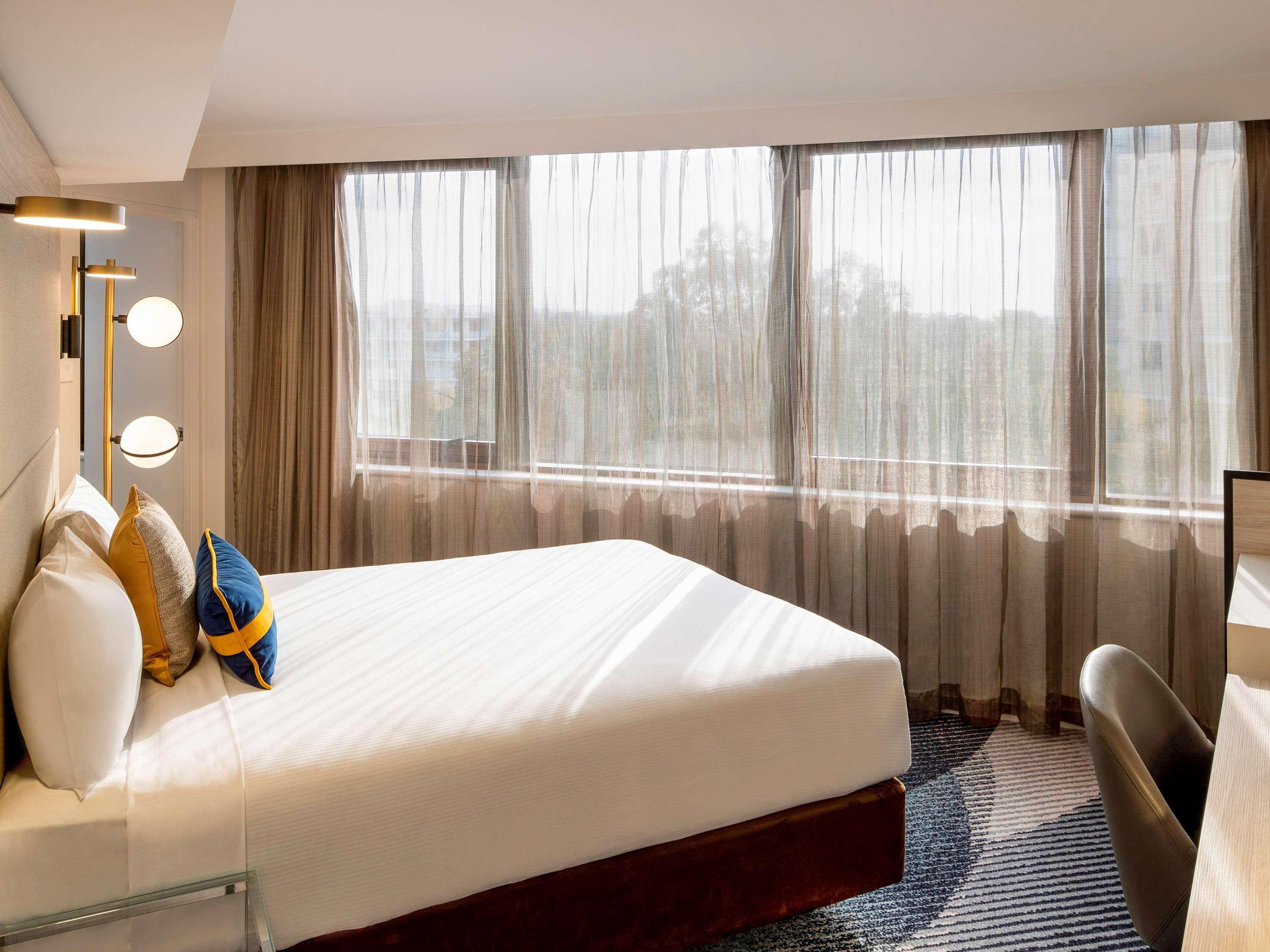 Novotel Sydney Parramatta Eksteriør billede