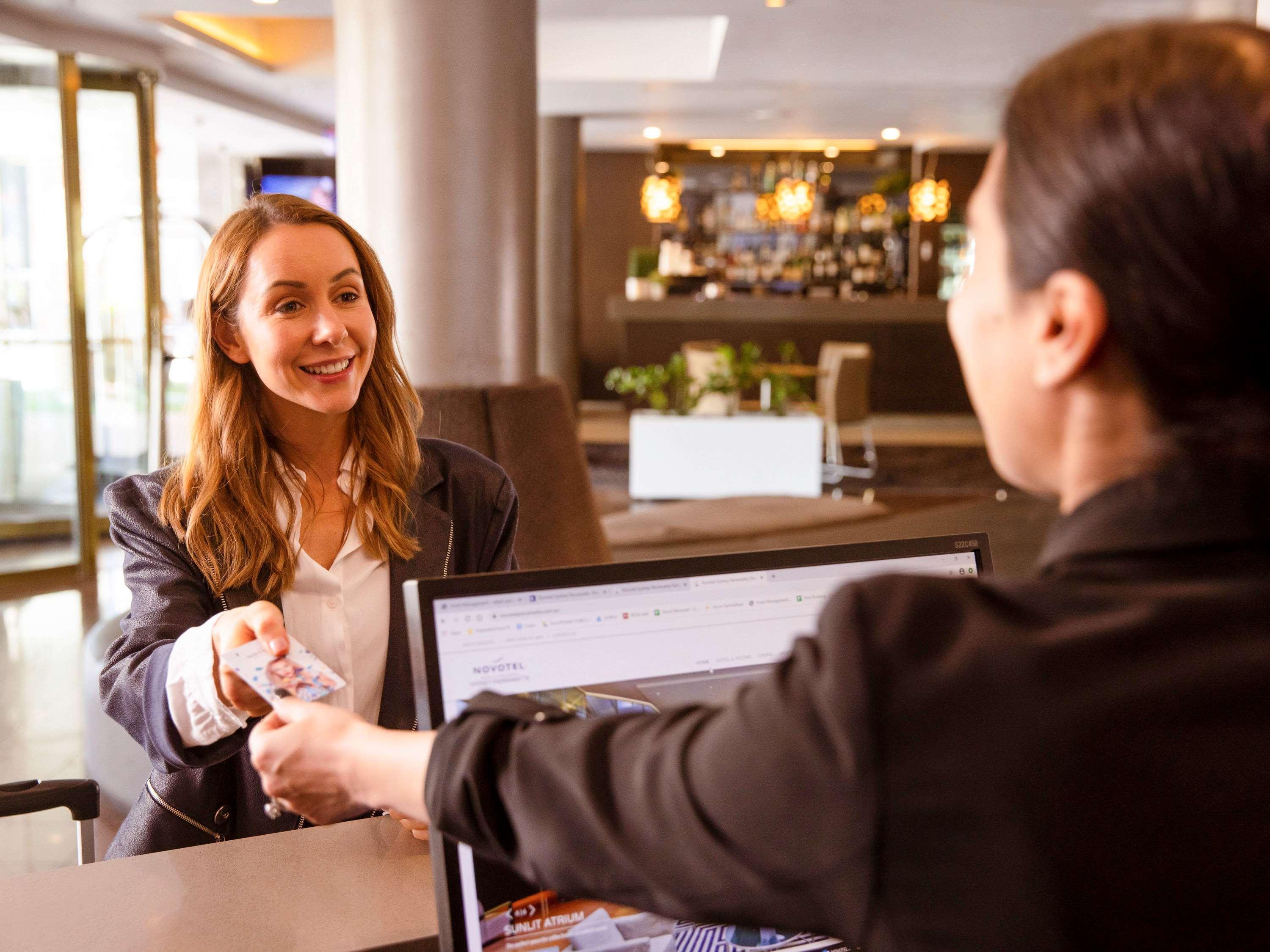 Novotel Sydney Parramatta Eksteriør billede